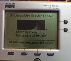 گام چهارم کانفیگ تلفن سیسکو: ریست فکتوری و پاک کردن تمام اطلاعات قبلی از روی گوشی